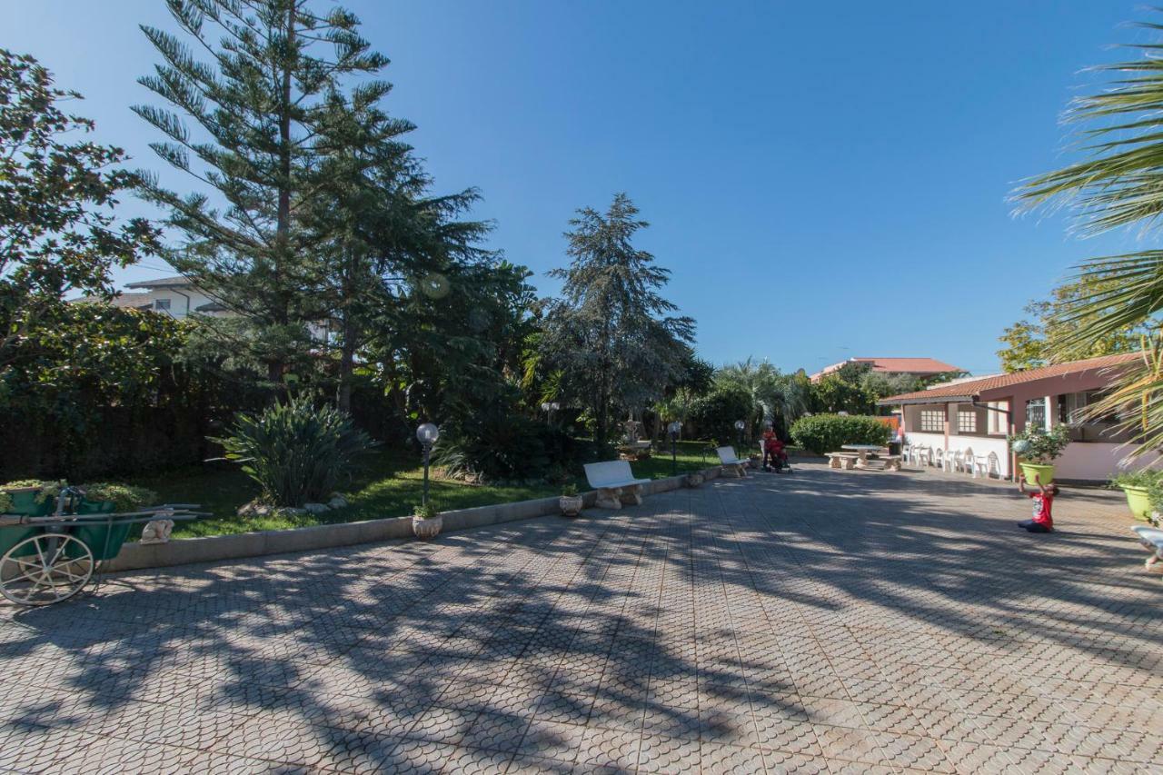 Villa Cristina Fontane Bianche Exterior photo
